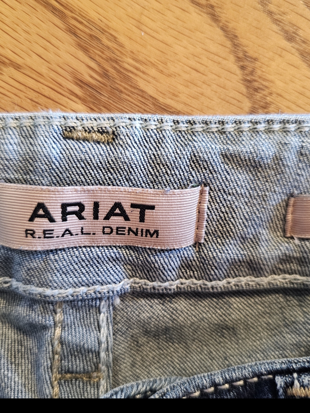 Ariat Women's Indigo Bootcut Jeans with Contrasting Pocket Stitching Size 28S - Picture 3 of 3
